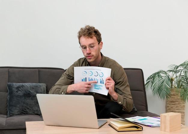 Como investir em ações para iniciantes